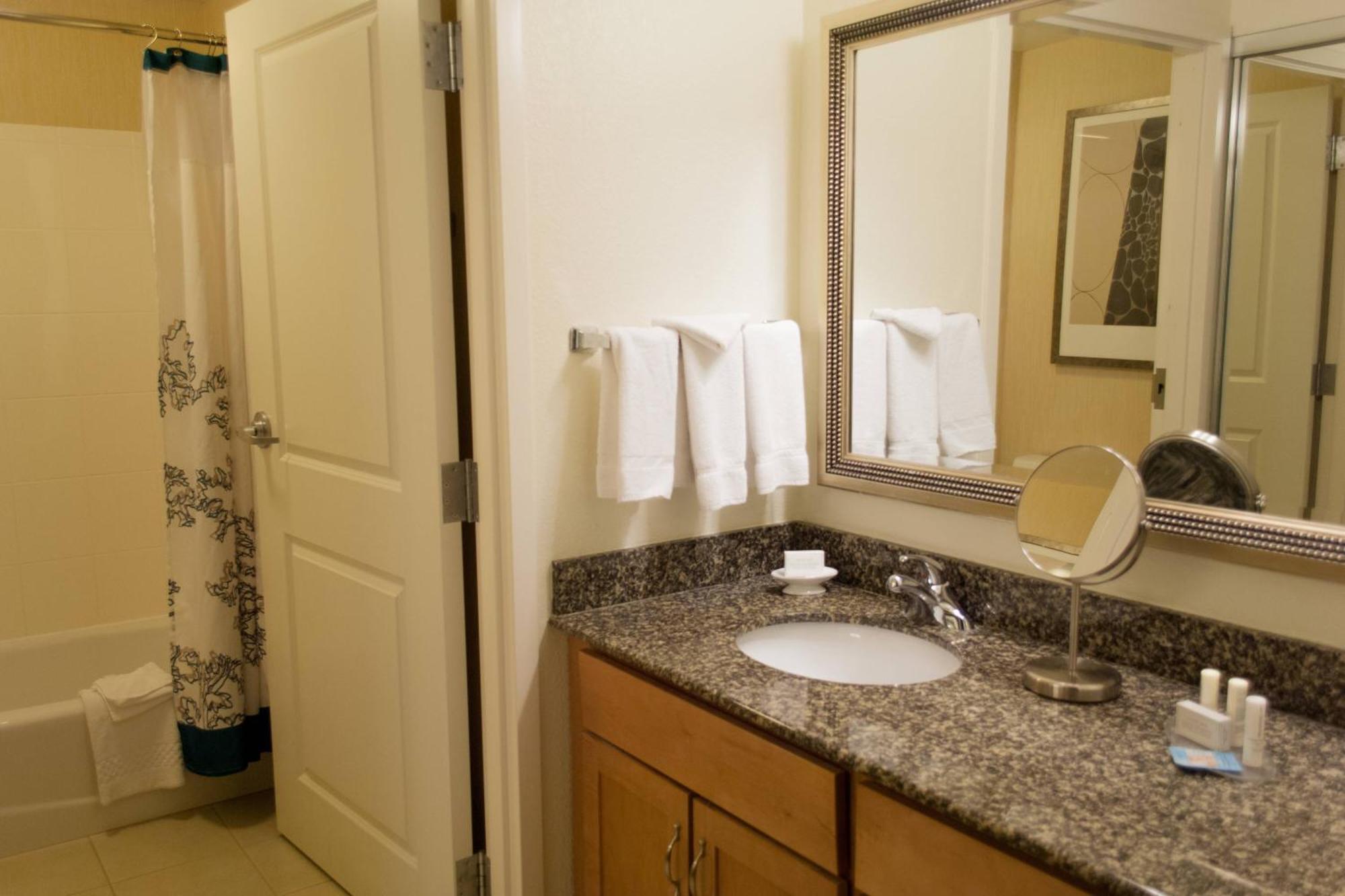 Residence Inn By Marriott Harrisburg Carlisle Exteriör bild